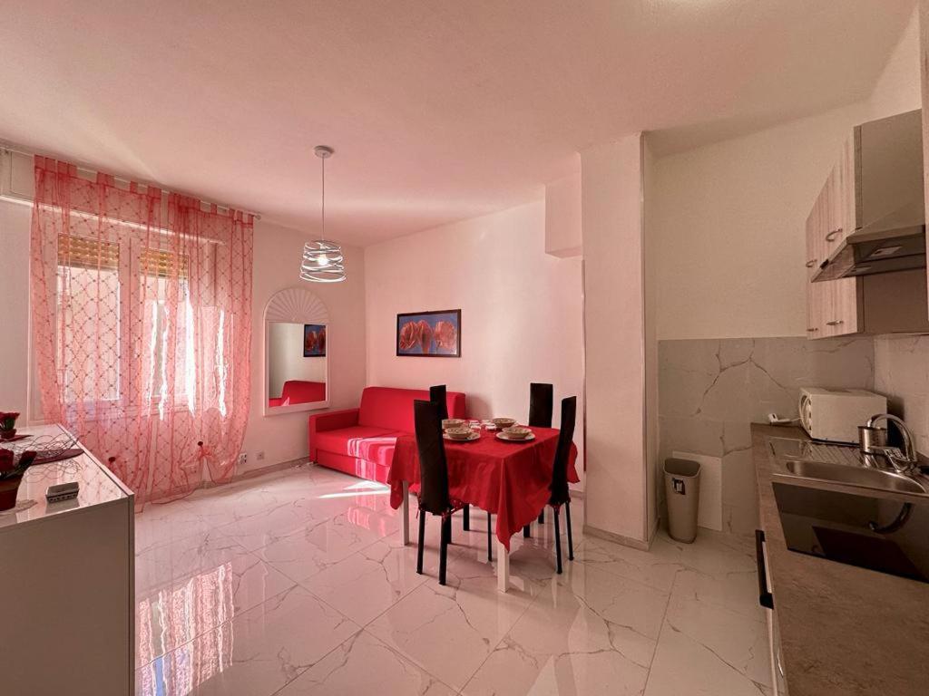 Wh - Dolce Vita - Bilocale - 5 Minuti Dal Centro - Parcheggio Gratuito - Wifi Sanremo Dış mekan fotoğraf